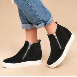 Steve Madden Wedgie Black Suede High-Top Sneakers with Zipper, Size 7.5